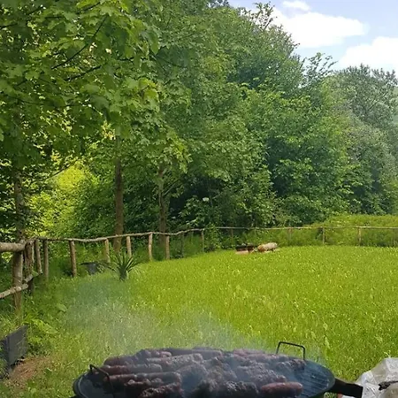 Kamp Na Uni * Ivisovo Greblje
