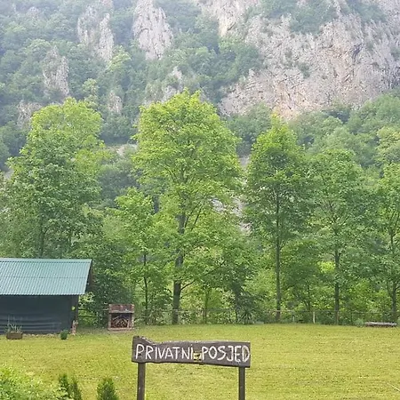 Kamp Na Uni Campsite *